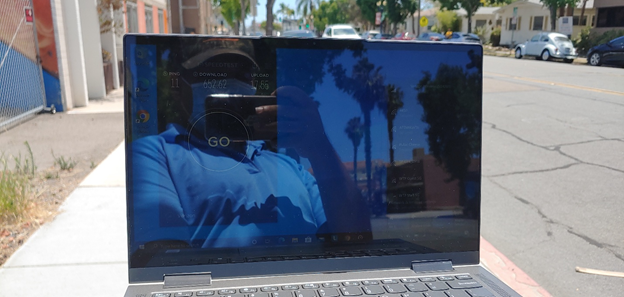 MyTechMusings's tweet photo. 3/ Got decent #mmWave speeds couple of blocks walking around the site. LoS blocked by trees was okay, not blocked by buildings/solid obstruction (goes to #4G), as expected

Why? read this https://t.co/Nxop0xxHTt

@Verizon5G  #ACPC #5G #lenovo #Flex5G #Windowsonsnapdragon #mmWave https://t.co/Ew0qI0LYZ6