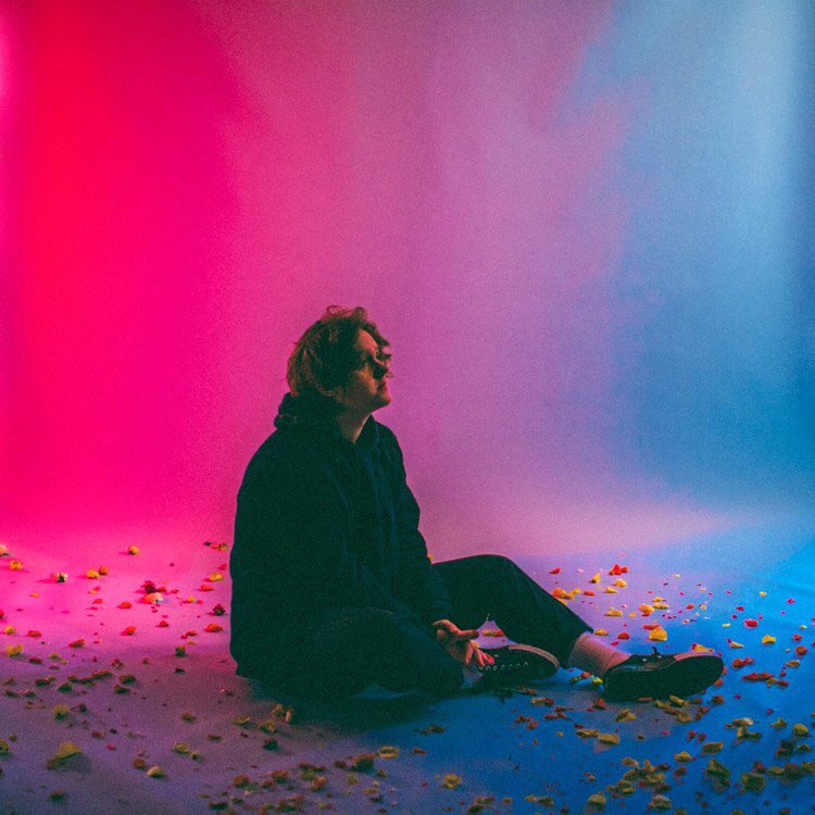 .<a href="/LewisCapaldi/">Lewis Capaldi</a> on Scotland's Singles chart:

#1 Someone You Loved
#1 Before You Go
#2 Bruises
#4 Hold Me While You Wait
#6 Grace