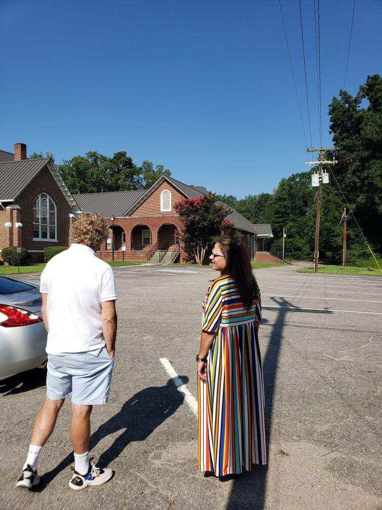 Cassy_Paschal1's tweet photo. What an exquisite morning to get an actual tour of the Chapin area near Amicks Ferry. What a rich heritage this area possesses. I love serving this community. Thank you Rick Howell for making it so special. #Pridein5 https://t.co/mPPqHmI4RX