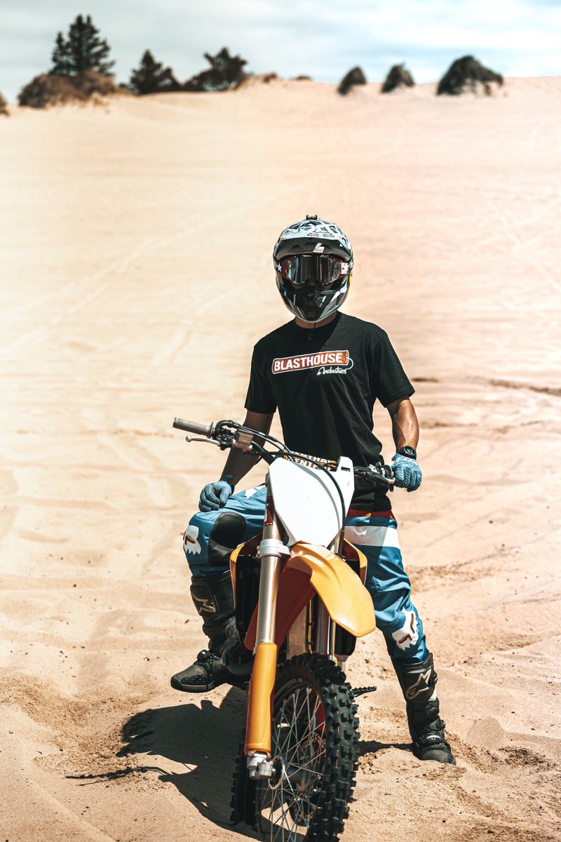blasthouseind's tweet photo. New week, time to shred it up fam! Get after it! ๐ค
Brand new Dynamite tees are up on the site now โก๏ธ https://t.co/1ZD7Rcz89Q
#XGameMode #BlastHouseIndustries #DirtBikes https://t.co/rPqOxzgUFl