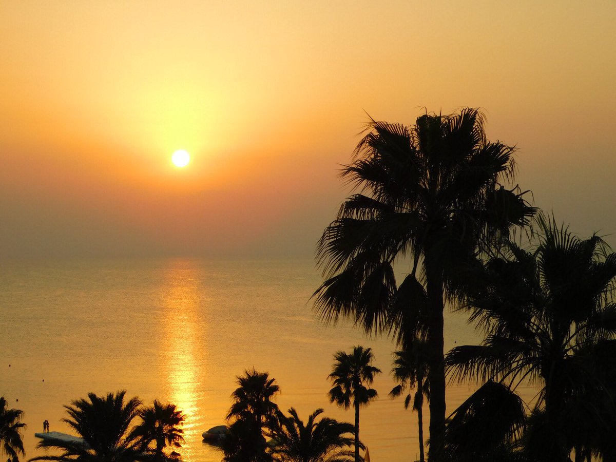 DawnDanger's tweet photo. Am going to so miss seeing this view this yr #Cyprus #nextyr https://t.co/NQQdKwLT9P