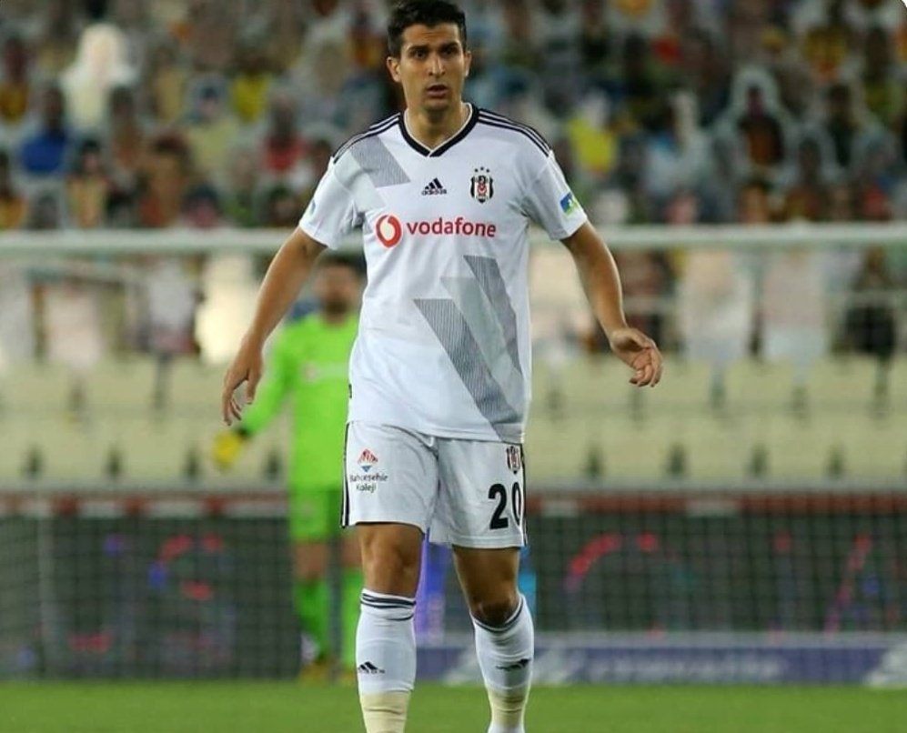 2020 şaşırtmaya devam ediyor.. Necip 90 dakika boyunca kart görmedi.