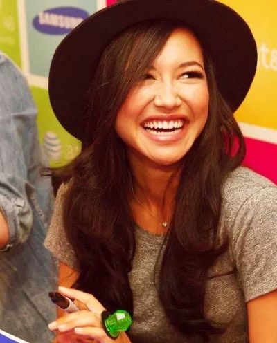 and to end this thread, as Cory Monteith said: “be nice to everyone, always smile & appreciate things because it could all be gone tomorrow” Naya Rivera said: “everyday you’re alive is a blessing, make the most of today and every dayyou are given, tomorrow is not promised”