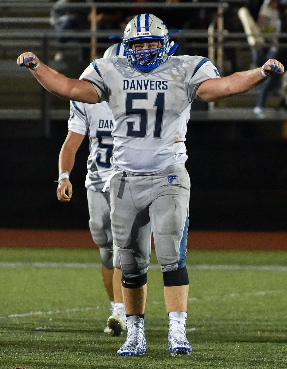 PhilStacey_SN's tweet photo. Hearing that @WeAreDanvers tight end/defensive end @ChronisAndrew has commited to Hamilton College. Two-time Northeastern Conference All-League selection as both a lineman and a tight end is quick on his feet, hits with abandon and is extremely versatile. @DanversFootball https://t.co/eI1gjVri2K