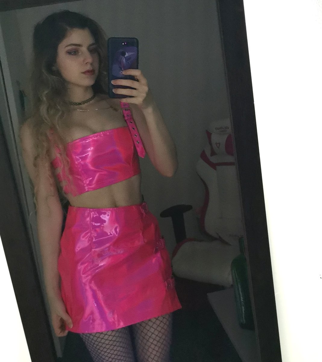 Slideshow willokhlass leaks 