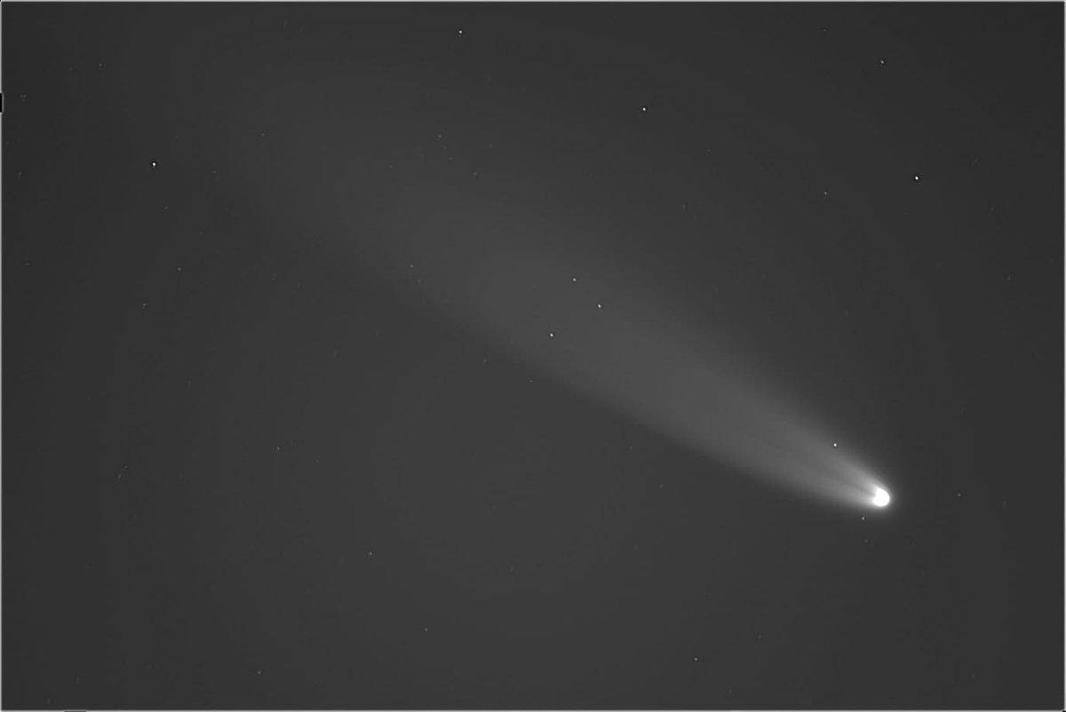 Josep_Trigo's tweet photo. EL COMETA #NEOWISE DES DE GUALBA #MPC442 #Catalunya captat per Albert Sànchez les dues passades matinades, fetes amb Refractor vixen ED 114mm/ f 600 mm + camara ASI183 MM. Un cometa espectacular, amb cua de molts graus fins i tot amb telescopis ben modestos! https://t.co/jP03sJXicq