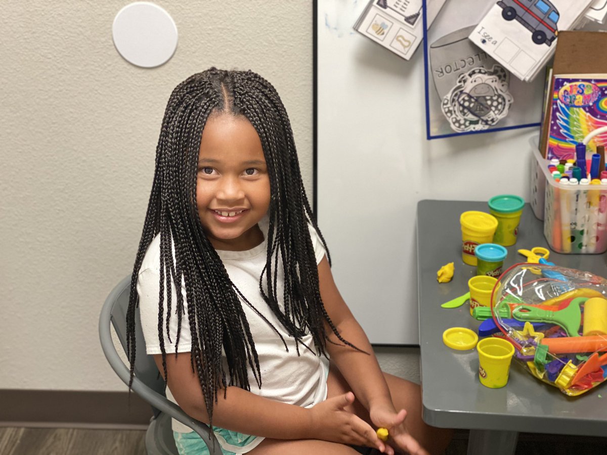 btgpeds's tweet photo. Happy Monday, from Little Miss Photogenic!!!💚😍

#BTGPeds #PediatricTherapy https://t.co/OsPiyFokHa