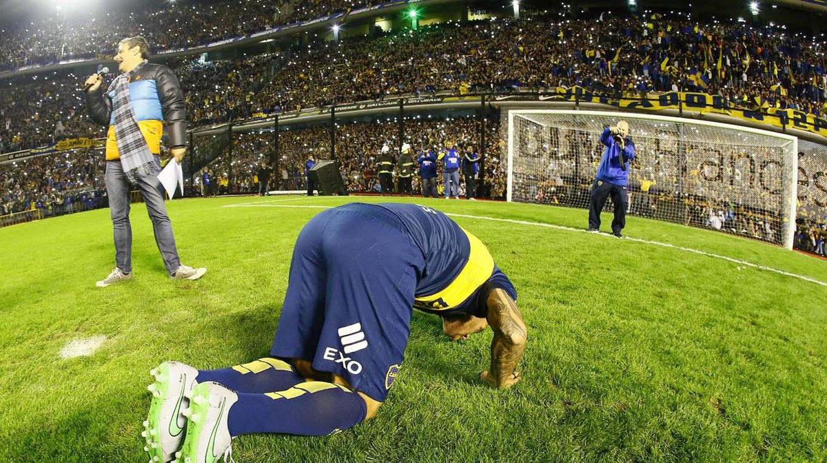 PasionBosteraof's tweet photo. Se cumplen exactamente cinco años de la vuelta de Carlos Tevez a Boca. El día que colmamos La Bombonera para recibir al último ídolo. 🔟✨ https://t.co/iY5Ehl7Dsb