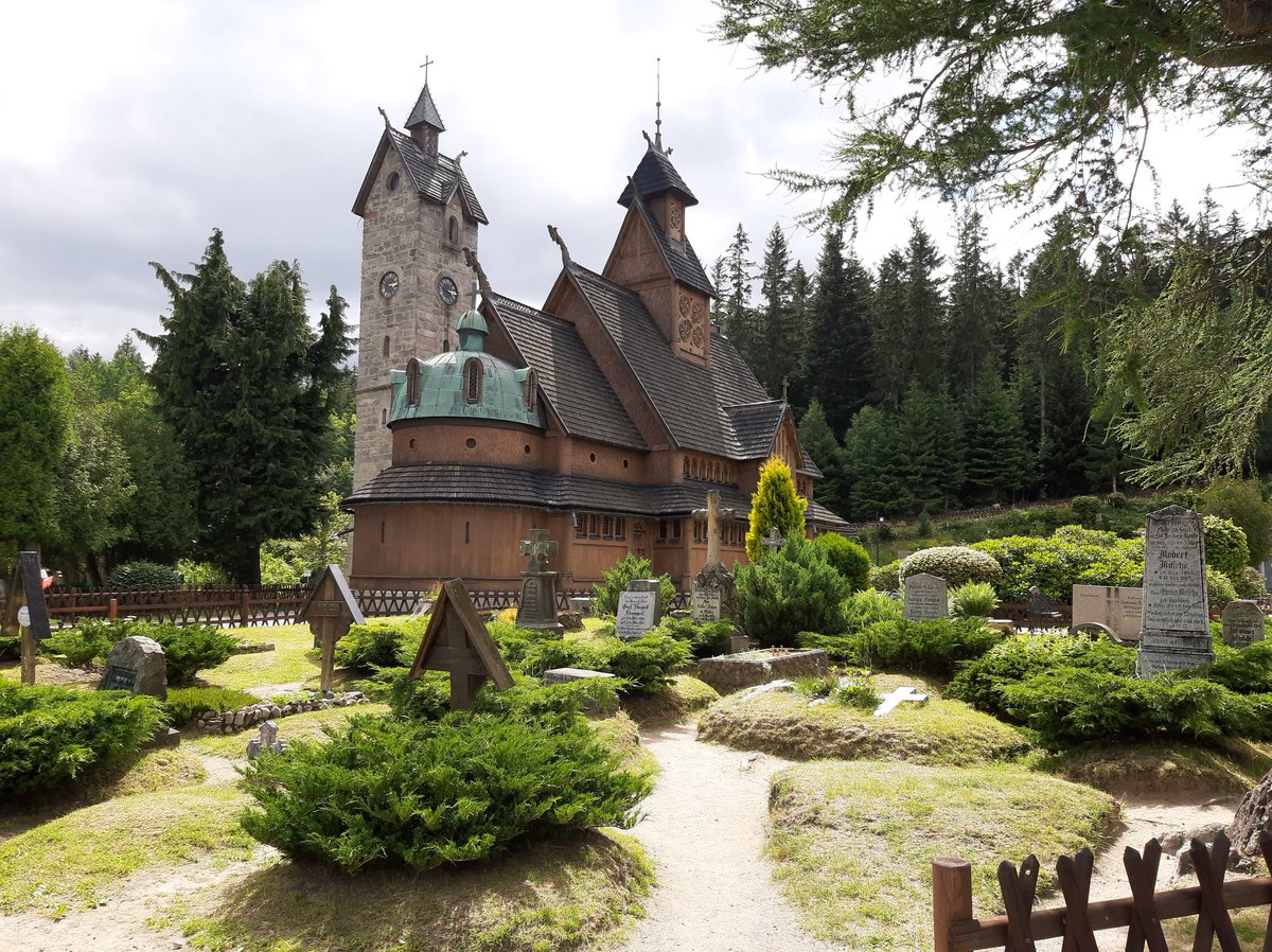 LiskaNaKolejich's tweet photo. Świątynia Wang
Kostel postavený ve XII. století v Norsku, převezený Friedrichem Vilémem IV. v roce 1842 do Polska.
Doporučuji: ⭐⭐⭐⭐
#świątyniawang #karpacz #polsko #karkonoskiparknarodowy #krkonose #tipnavylet #kostelvang #wandercard #turistickavizitka #liskanavylete https://t.co/fbvXMKIfuw