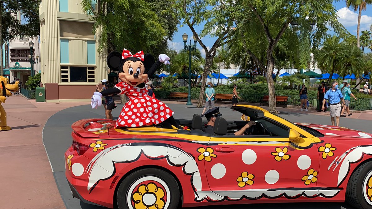 WDWNT's tweet photo. Mickey and the gang made their way to Disney's Hollywood Studios ! https://t.co/6HwokZorBS