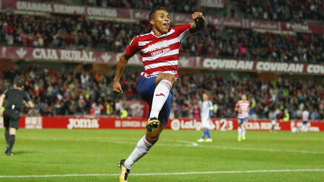 #OJOALDATO - Darwin Machís es el TERCER venezolano 🇻🇪 que le marca al Real Madrid en casa y fuera de casa en TODA la historia de La Liga, tras Arango y Miku.