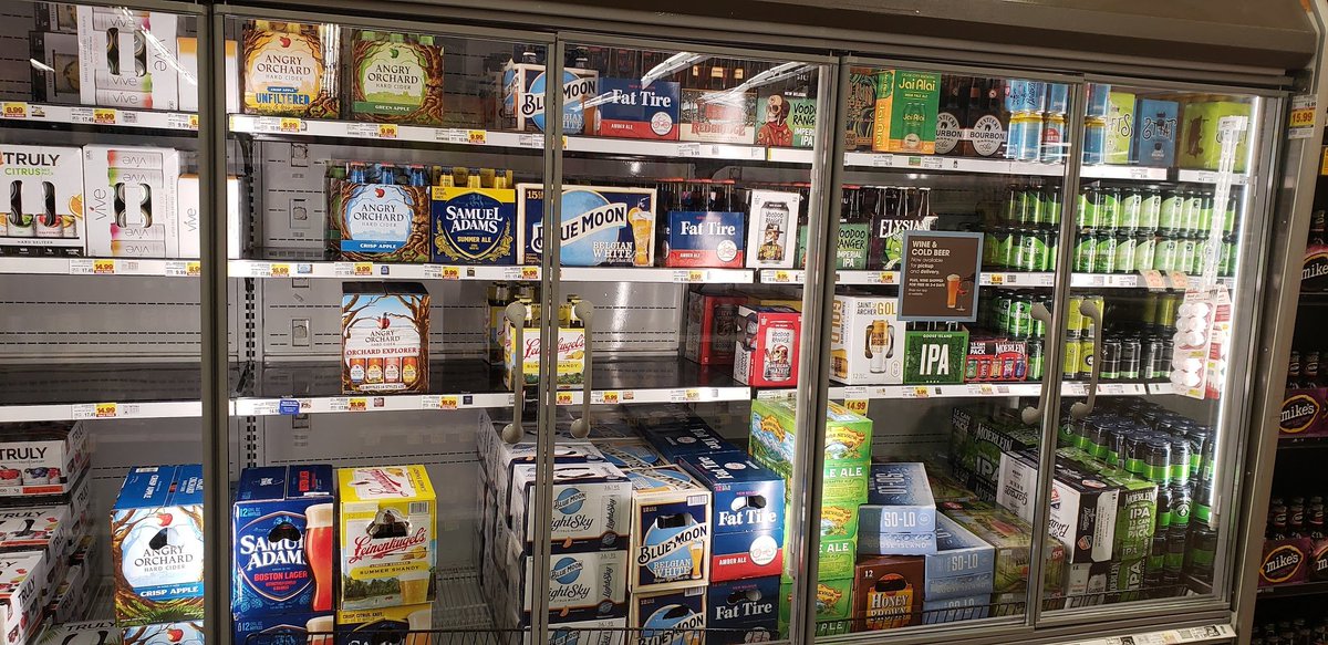 Ludicious's tweet photo. @kroger when you have more Milwaukee's Best, Keystone, or even Whiteclaw in stock than your *entire* imports/micro-brew selection, your alcohol buyer needs to find a different position at the company. https://t.co/JgBONYAFxs