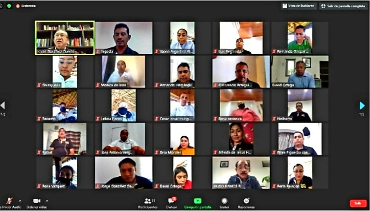 zepedaleal's tweet image. En conferencia con nuestro #Dip #Fed @IsaiasSiCumple y #Srio #Gral @davidoq de la situación económica que se esta viviendo por el #Covid19 y la @Croc_Nacional estará al pendiente para estar mejor, pero sociedad, empresa y gobierno tenemos que poner un granito de arena
#CrocColima