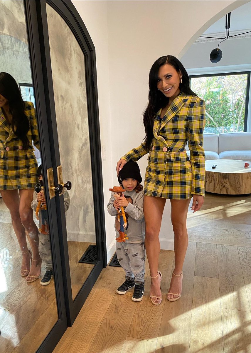 MermaidDreamsx's tweet photo. My heart is breaking. For her son, her family, her friends and for anyone who was lucky enough to get a glimpse at the light that was Naya Rivera.

Rest easy ❤️ https://t.co/Tsn4b2acs7