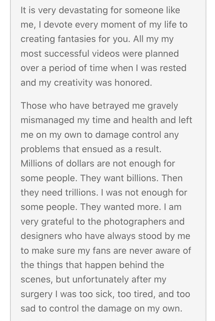 Along with Carter a lot of her team decided to abandon her as well because they didn’t see her as a “money making machine” and thought that her career was over. Here’s what she said after her split with Carter, apologizing to the fans and for the messy era.
