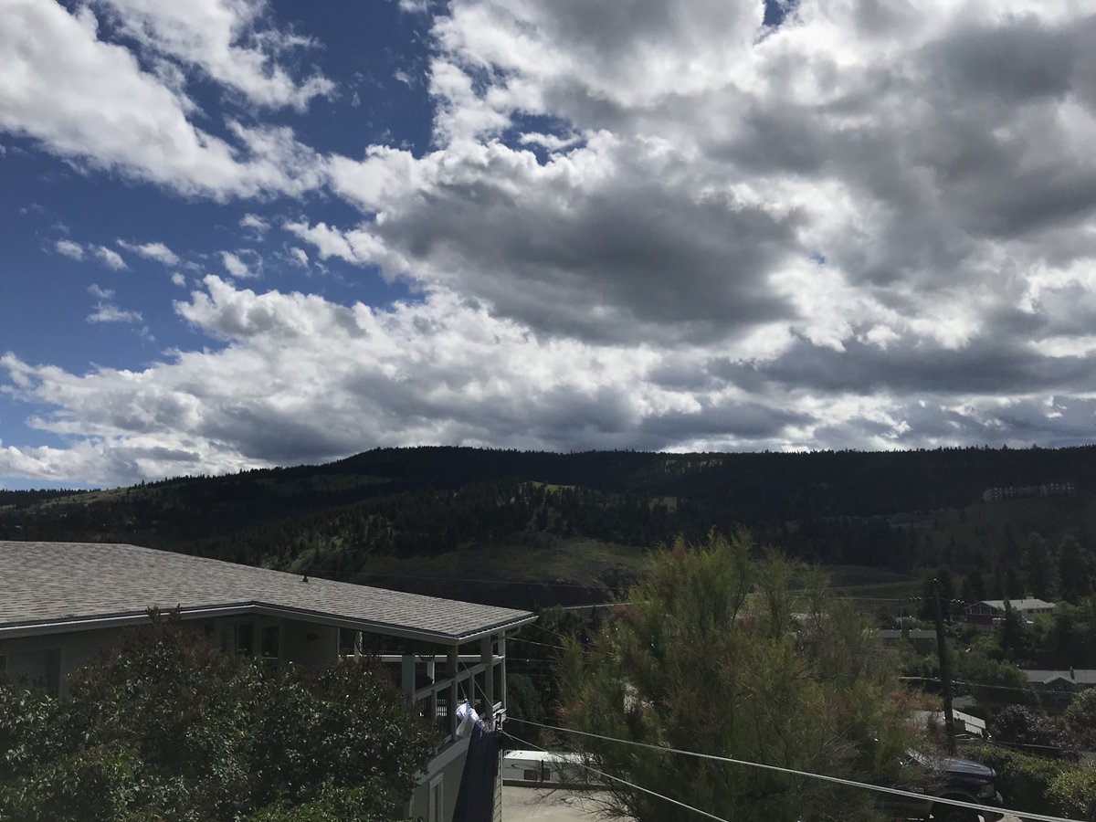 JimHarrisonNL's tweet photo. Another pinpoint forecast from #EnvironmentCa . What happened to the prediction for a sunny day? #Kamloops https://t.co/L1cCOvDNkH