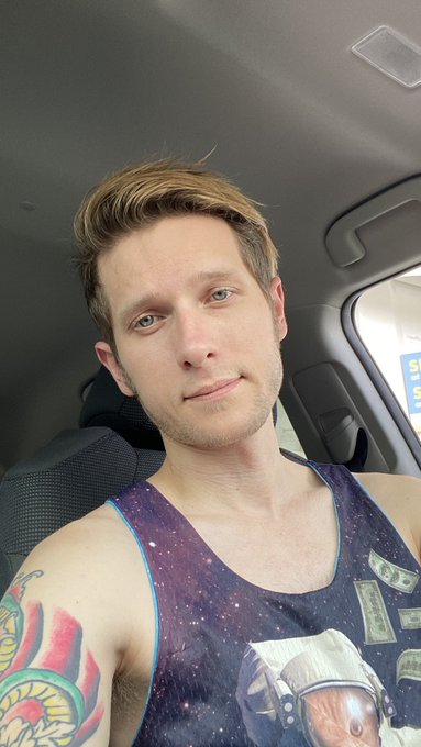 Running some errands. Just at the pumps chilling in the car listening to some music https://t.co/aZW<a href="/tag/art"class="tags"><span>#art</span></a><a href="/tag/new"class="tags"><span>#new</span></a><a href="/tag/paint"class="tags"><span>#paint</span></a><a href="/tag/to"class="tags"><span>#to</span></a><a href="/tag/old"class="tags"><span>#old</span></a><a href="/tag/alchemy"class="tags"><span>#alchemy</span></a><a href="/tag/refurbish"class="tags"><span>#refurbish</span></a>