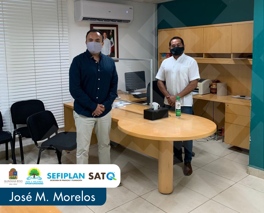 satqroo's tweet photo. El Director General del SATQ, Dr.@_RodrigoDiazR, realizó un recorrido en la Dirección de Recaudación de José María Morelos, verificando que los protocolos sanitarios estén siento debidamente seguidos para ofrecer un servicio seguro a los contribuyentes.
#SeguimosTrabajandoParaTi https://t.co/aLNCiDLULo