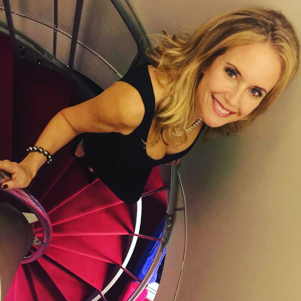 So saddened by the passing of Kelly Preston - she was one of our favorite guest - we loved her warm uplifting spirt. Our hearts go out to her husband and family.
#RIPKellyPreston