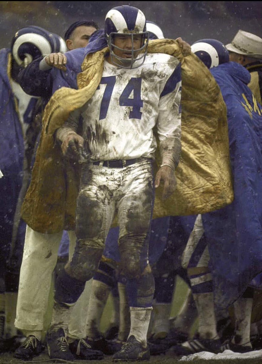SportsDaysPast's tweet image. Ladies and Gentlemen, this is football, as demonstrated by Merlin Olsen of the Rams