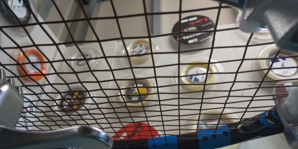 lapin_tennisole's tweet photo. Babolat PUREDRIVE にbabolat RPM POWER を48lbs で張上げました☺️
最近人気のRPM POWER 、RPM BLAST に比べて打球感が柔らかく、反発力が高くて扱いやすいガットです✨
とはいえハードヒッターにおすすめします🎾
#テニス #バボラ #ガット #rpmpower #ピュアドライブ https://t.co/ioFqnIOwDe