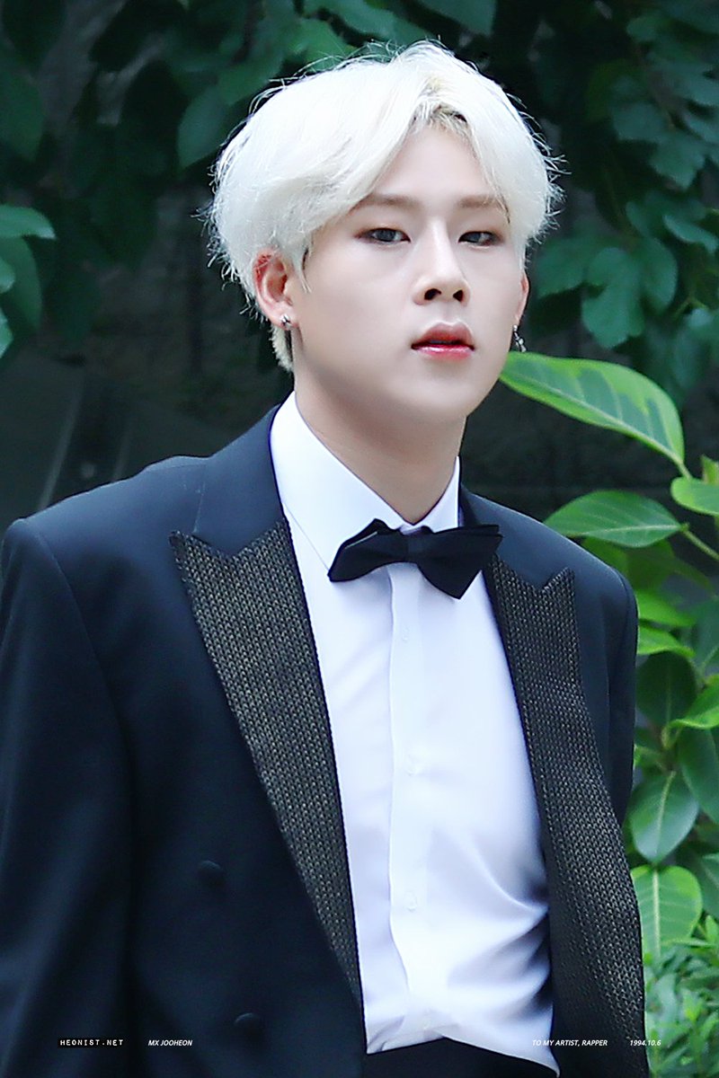 I think I can kword a few Jooheon Stan...white hair Joohoney. A thread 