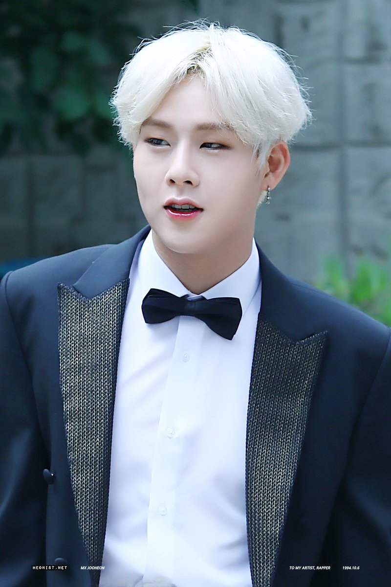 I think I can kword a few Jooheon Stan...white hair Joohoney. A thread 