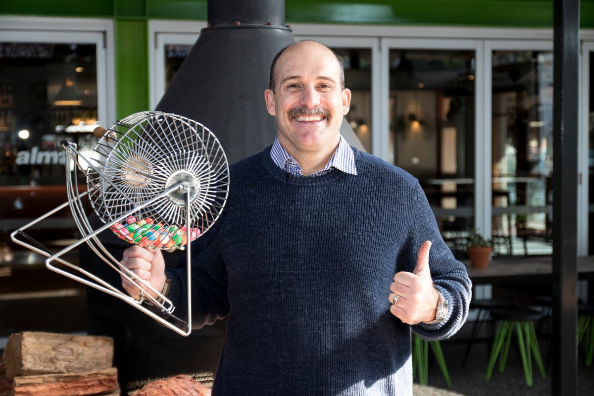 The main man SIMMO'S on hosting duties for Bingo tomorrow night! Grab the family and book a table on 8362 1234 ✌️