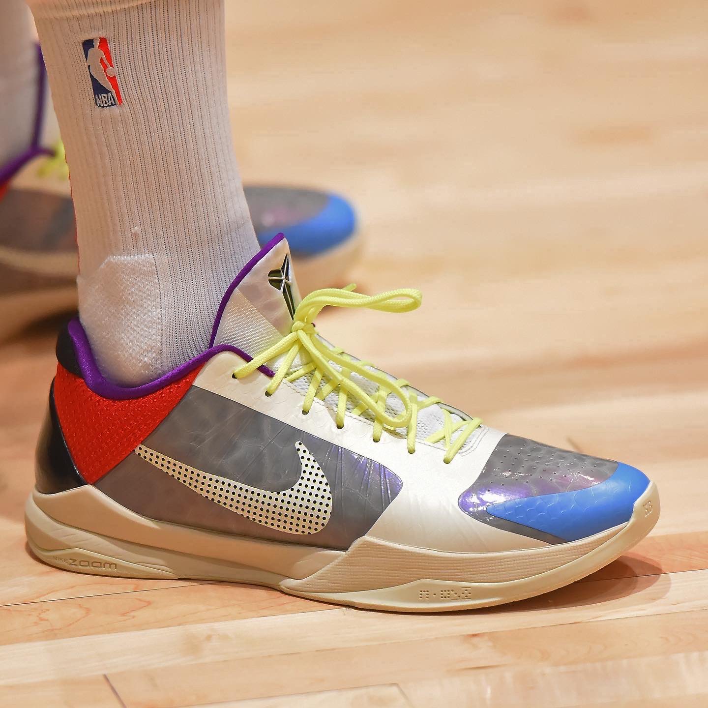 kobe 5 pj tucker