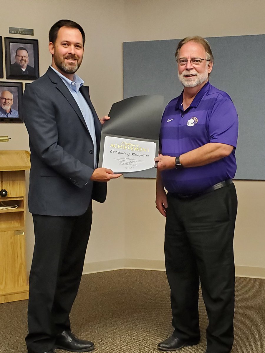 AugustaUSD402's tweet image. Thank you to Bill Rinkenbaugh for his 13 years of service on the USD 402 Board of Education. What a great advocate for the students of Augusta!