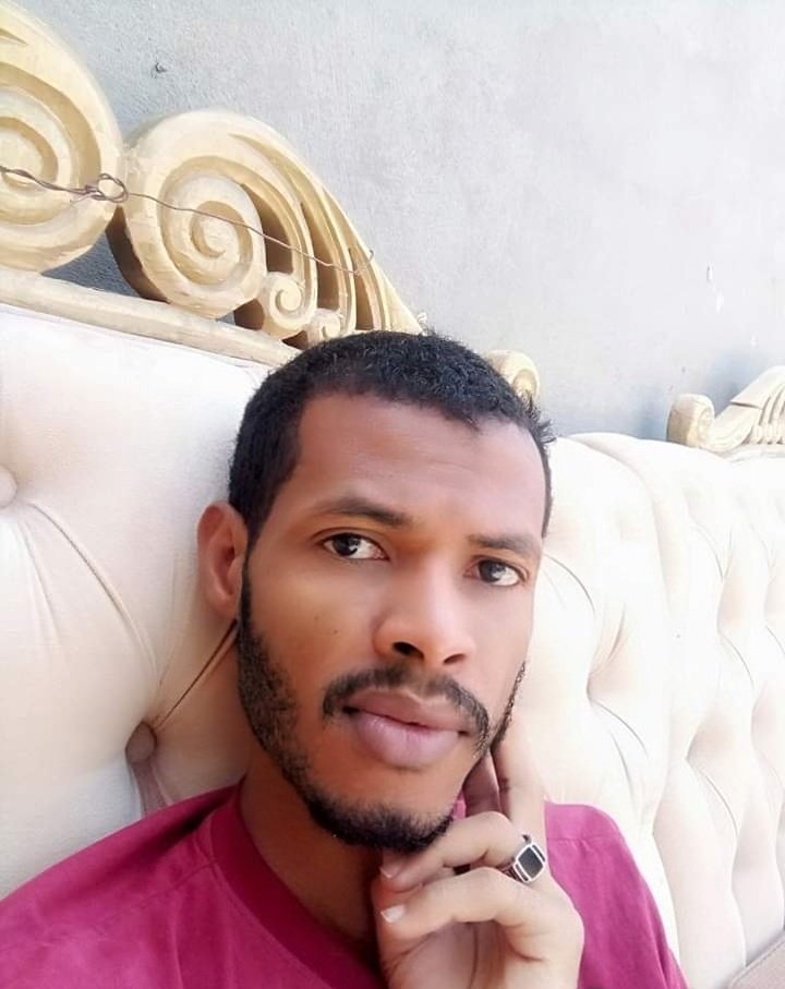 بي النسبه للشركات الأجنبيه المصت دم السودان 
في ليها اذاله تمكين ولا تواصل مص
عن الذهب اتحدث
وهبوط الدولار  البقي بي جنيه