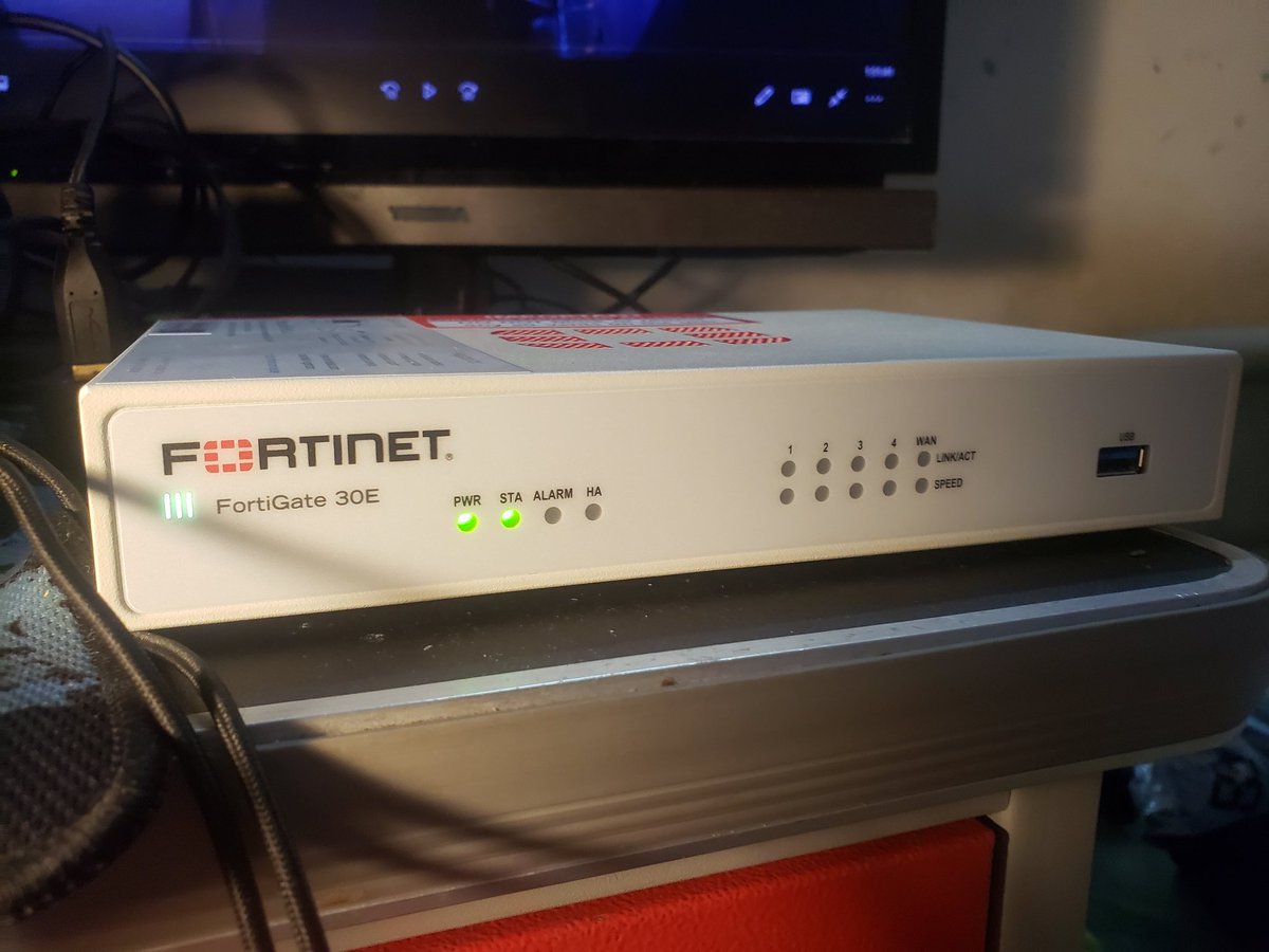 verdatabo's tweet image. Omaigod got me a new toy,to play with @Fortinet #Fortinet