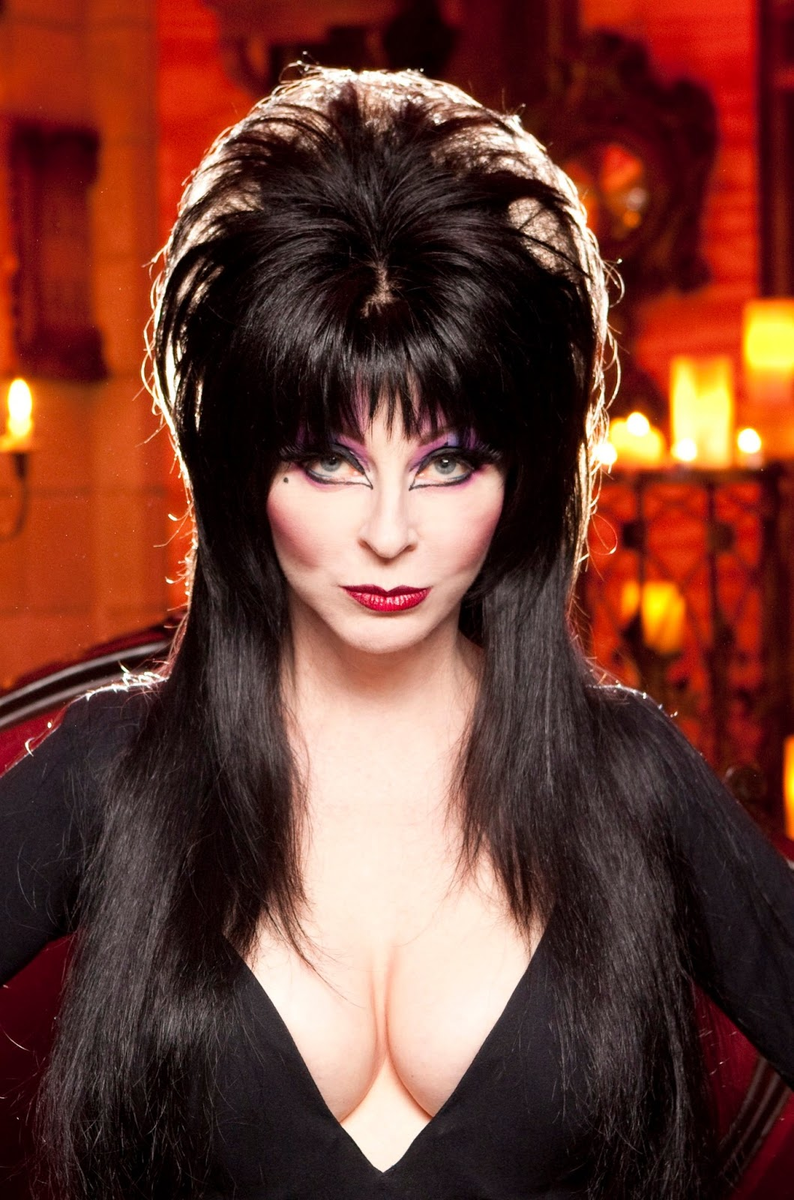 NemesisFC2's tweet photo. Who wins in a vamp off between @TheRealElvira, Morticia Addams, Dr Frankenfurter and Vampirella?
#WhoWouldWin #QueensOfHorror
@ComicCrusaders https://t.co/ENZJGifv1K