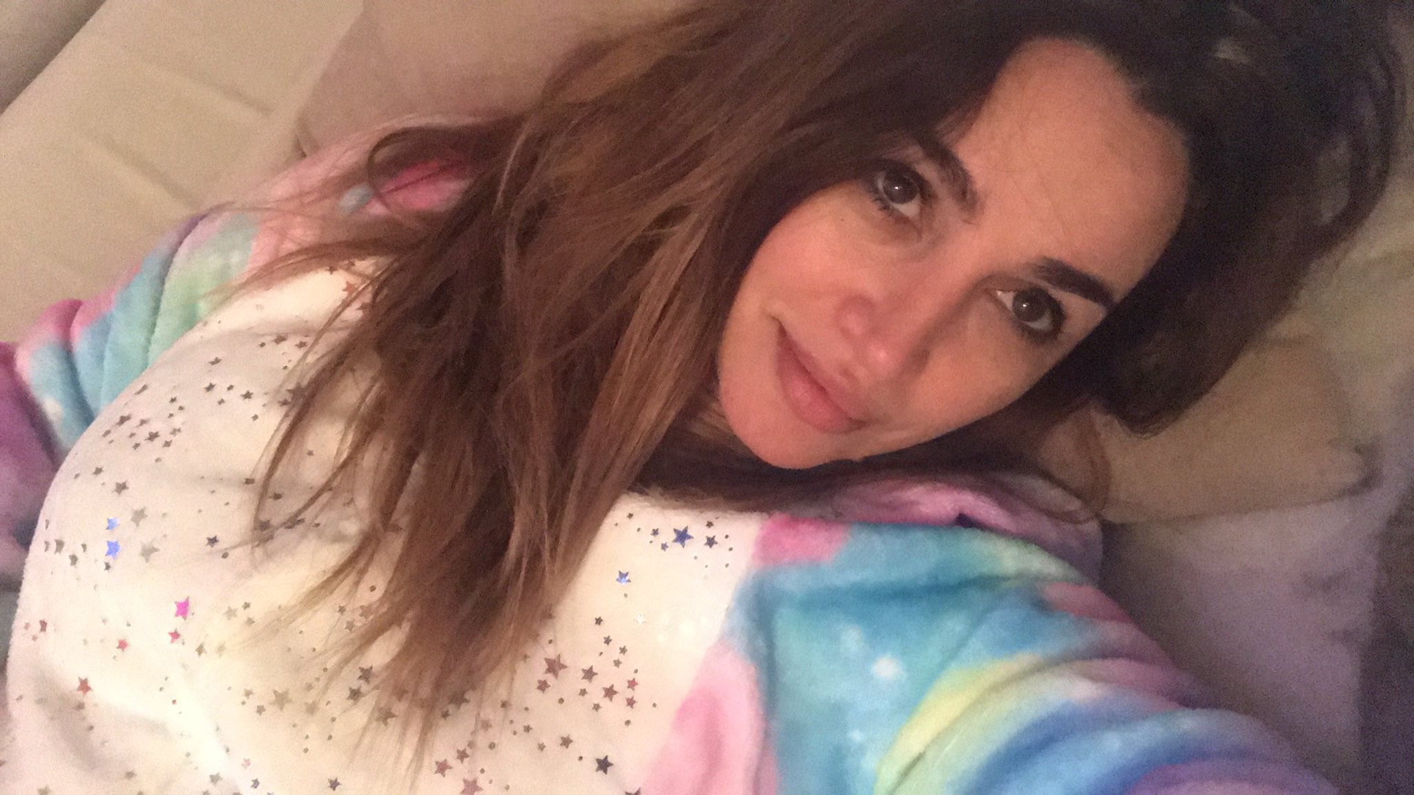 Los leo en pijama de unicornio 🦄 https://t.co/4DXq5ModSs