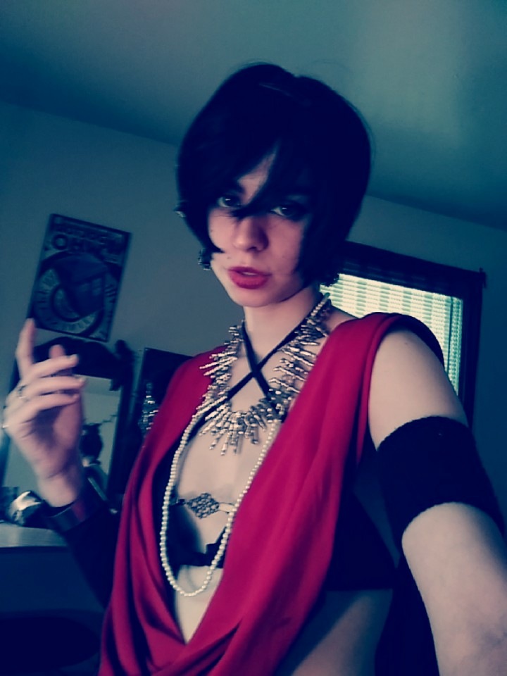 LADYDEADRABBIT's tweet photo. If it weren't obvious from my last tweet- I got into Morrigan today || #cosplay #morrigan #DragonAgeInquisition #bioware25 https://t.co/6LdsWmIfgL