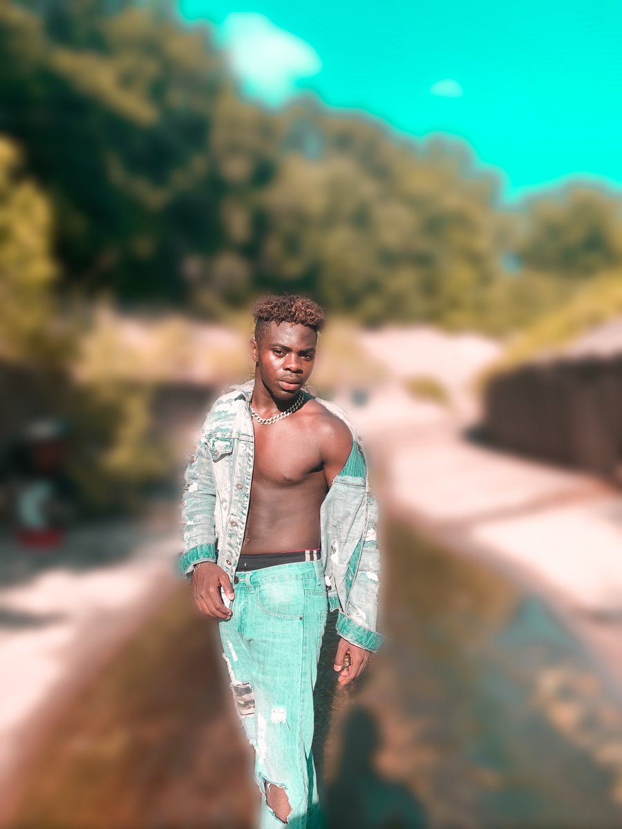 raymond65208994's tweet photo. Itβs out now new video on my YouTube channel guys go to Watch it now and like Share Iβm π¨βπ€π¨βπ€π @ray-Mond #Ray-Mond :Ray-Mond :CEO :FLYENT #FLYENT @FLYENT :πΊπ¬:πΊπ¬ οΏΌοΏΌ https://t.co/WkjSFcRTIV https://t.co/ei3QF2Km3F