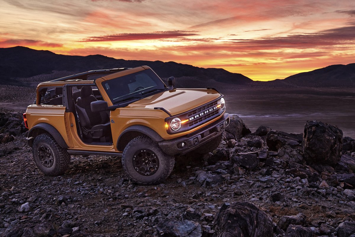 The 2021  @Ford Bronco has finally been revealed, and we’ve got all the details here:  https://trib.al/AFHUHXy   #Bronco  #FordBronco