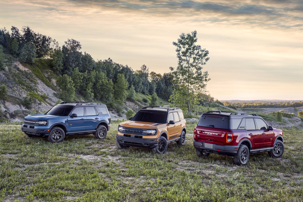CNETCars's tweet photo. The 2021 @Ford Bronco Sport is a new small SUV with lots of off-road appeal https://t.co/TzsCqsBtrk #Bronco #BroncoSport #FordBronco https://t.co/AvAJEYu4DX
