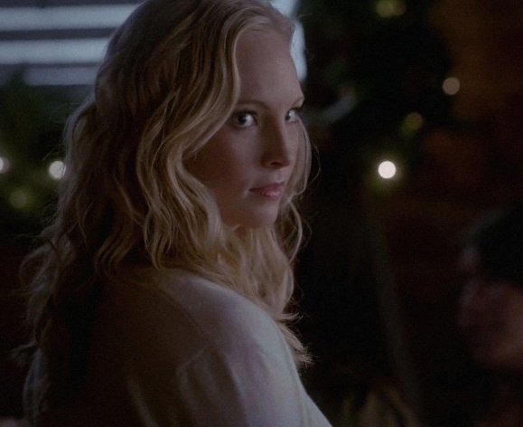 dailyklaroline's tweet photo. https://t.co/jDRY96nRKi