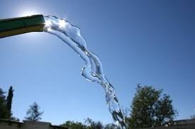 ManzanaresAso's tweet photo. @HidroCapital2 #ExigimosAguaPorTuberia Urge restituir el servicio de agua CONTINUO en manzanares,  mas de 3057 familias sin agua en Manzanares. La CRBV establece derechos de calidad de vida, HidrocapitaCA esta en la obligación de  proveer el servicio de agua diario. AGUA YA https://t.co/aVwpL5dMgO