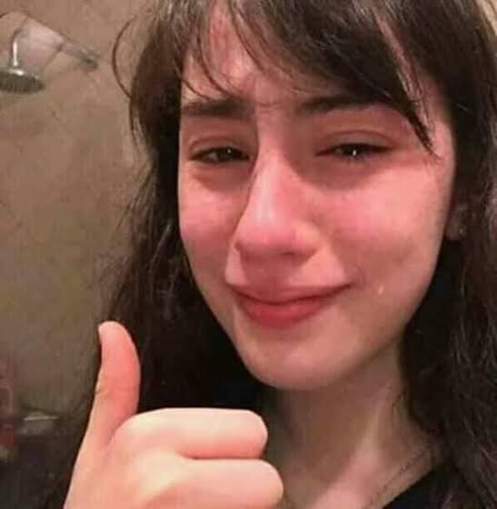 mikrorhys's tweet photo. Acabada estou, não sei o que dizer
Eu to triste, não to feliz
#codigo121 https://t.co/N4KLfR0zWt