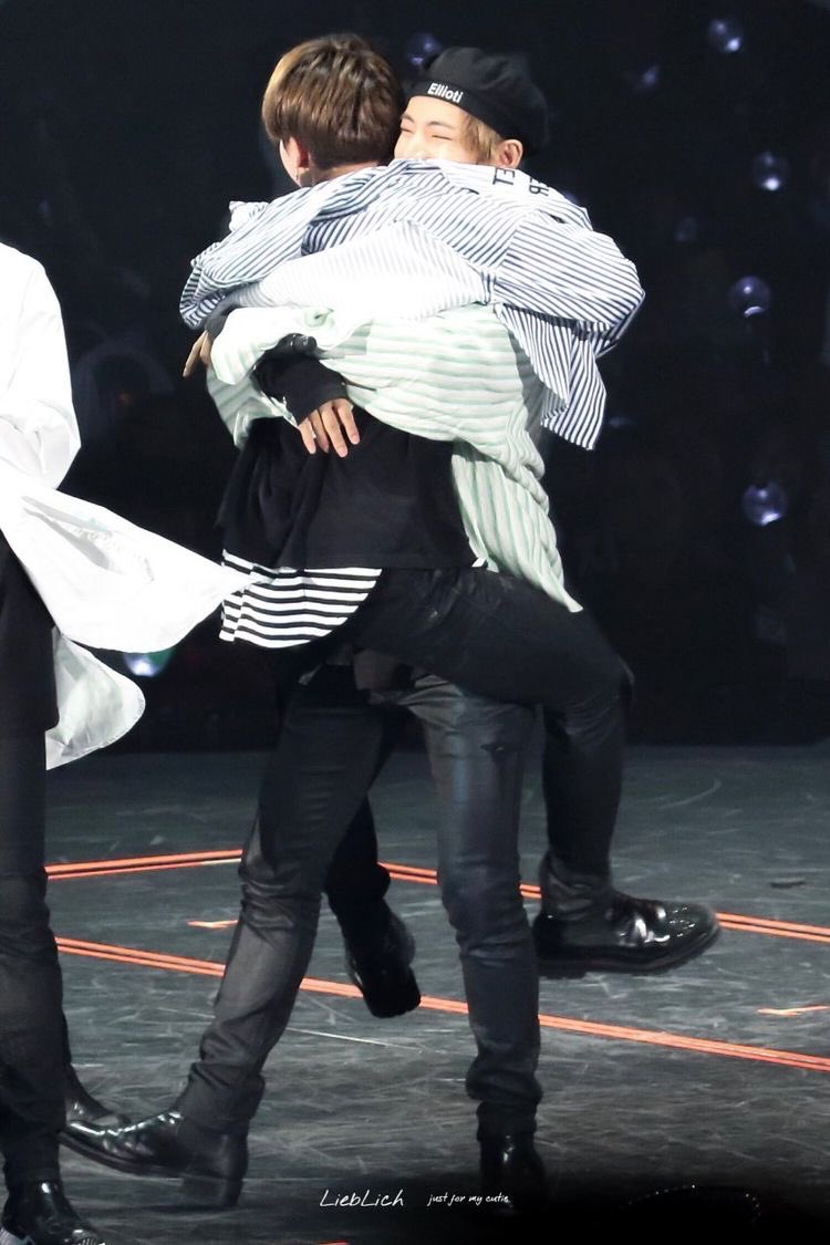  The soulmates sweet hugs:        #vmin VERSION     { a precious thread } 