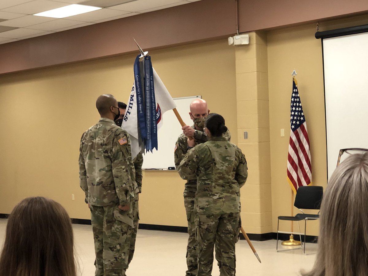 KingsMillsRctg's tweet photo. Today the Kings Mills Recruiting Company completed its Change of Command! We bid farewell to outgoing Commander CPT Newberry @KingsCdr and welcomed incoming Commander CPT Donnelly. Check out the ceremony at the following link. https://t.co/iOprUQ1azW https://t.co/ADF70C4e97