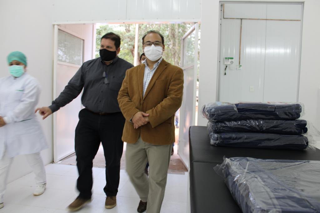 GobCordilleraPy's tweet photo. Hoy se inauguraron tramos de empedrado ejecutados por la Gobernación en Piribebuy. Asimismo, el gobernador visitó el Hospital Distrital, donde entregó camas y colchones para el nuevo pabellón de internados construido por la Municipalidad.
#Cordillerapy
#NuestroHogarNuestroFuturo https://t.co/qwOexXnjFc
