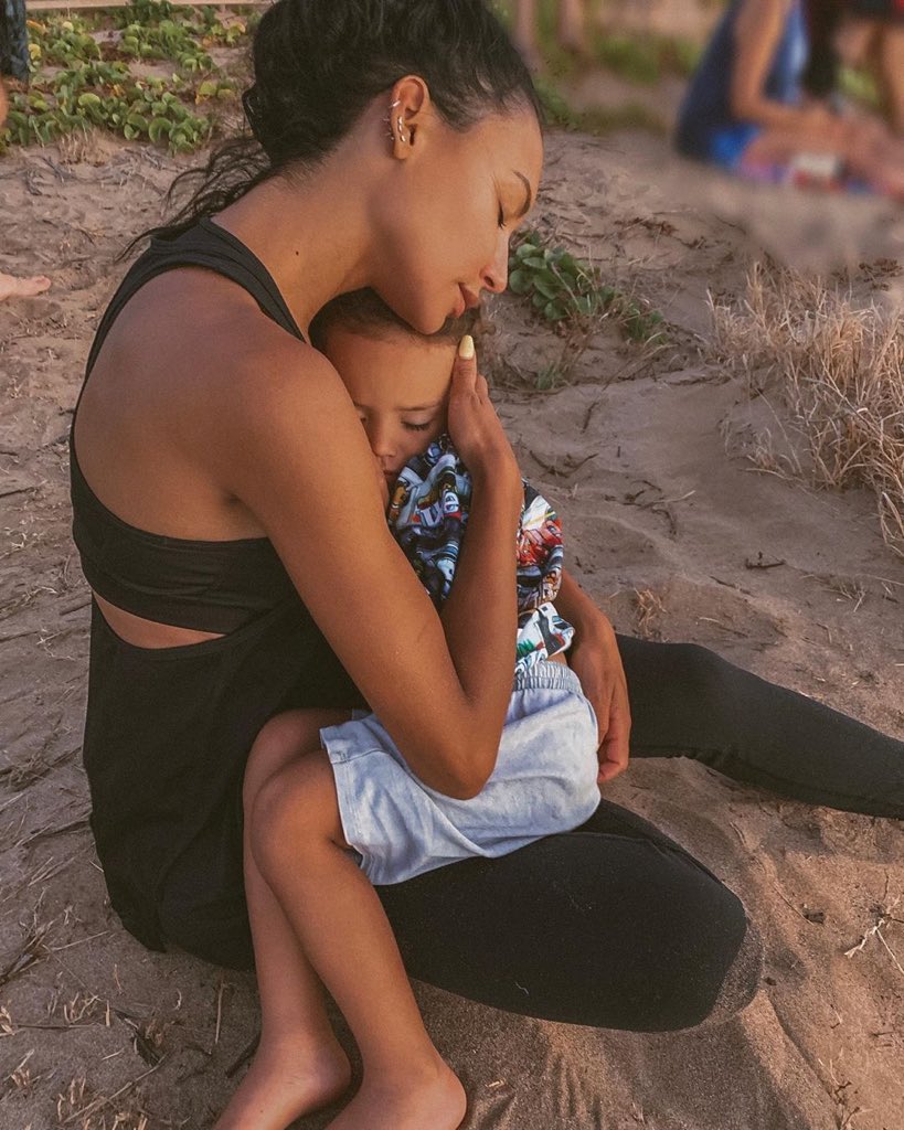 meghangrxce's tweet photo. I felt silly at first for crying over someone I’ve never met but I feel so heartbroken. She was a beautiful soul. I cannot begin to describe the impact that Naya Rivera has had on my life. Through her portrayal of Santana, I was able to accept myself for who I am. (1/2) https://t.co/0zC2LDDgKo