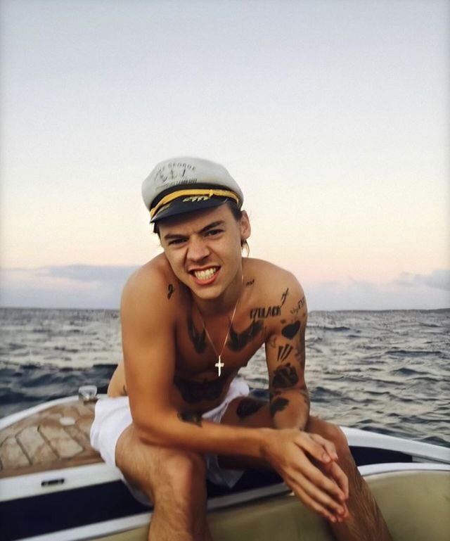 harry styles background pairs : a thread