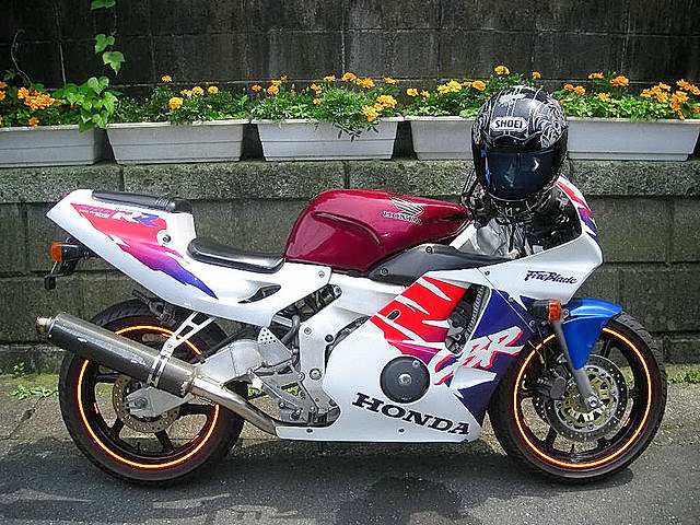 Nori Impcats Gvb A Twitter 写真漁ってたら昔乗ってたバイク出てきてめちゃくちゃ懐かしい いいバイクだった Ns1 Cbr250rr Mc22 Cbr250rr Mc22 Honda Ns1 Cbr250rr Mc22 レーサーレプリカ バイク ホンダ T Co I2kghi2vbe Nori Impcats Gvb A Twitter 写真漁ってたら昔乗ってたバイク出てきてめちゃくちゃ懐かしい いいバイクだった Ns1 Cbr250rr Mc22 Cbr250rr Mc22 Honda Ns1 Cbr250rr Mc22 レーサーレプリカ バイク ホンダ T Co I2kghi2vbe