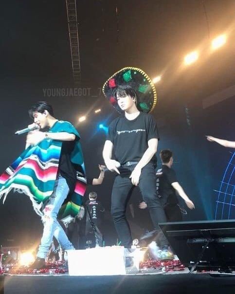 NataviaHAMR1746's tweet photo. Estás hermosas fotos los amooooo ✨✨🤧💚 #Got7InMexico #GOT7_KEEPSPINNING #GOT7 #Ahgase https://t.co/DYQzCekjn2