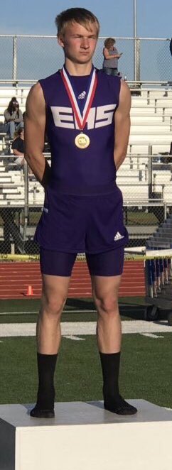 BulldogEustace's tweet photo. Today we lost one the best kids to ever represent Eustace on and off the field. Please pray for Doms family in their time of need. #DominicStrong https://t.co/voZxdSNXs6