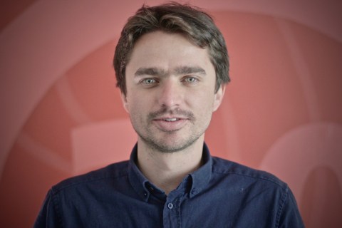 ¿Se han preguntado por qué los cajones de estacionamiento son más grandes que las recamaras en las que dormimos?

El espacio muerto que se antepone al espacio para las personas, a discusión con los demonios. 

15 julio – 19 hrs

<a href="/GabyAlarcon/">Gaby Alarcon</a> <a href="/elpeonurbano/">Gonzalo PeónCarballo</a> <a href="/LeonoSan/">Andrés</a> en entrevista